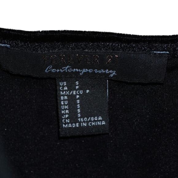 Forever 21 Contemporary Black Velvet Cami Tank Top Spaghetti Strap Size Small - Picture 2 of 3